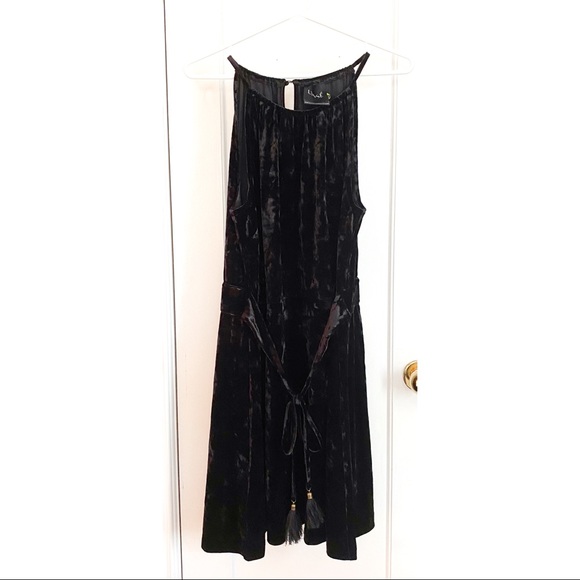 LYSSE Willa Black Crushed Velvet Halter Dress - L - Picture 4 of 13